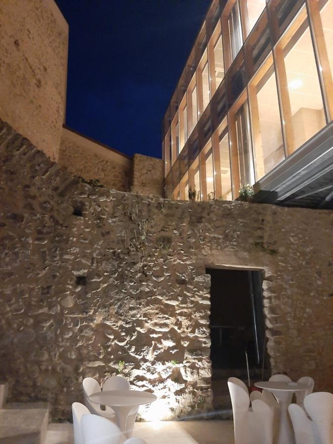 Residenza Palazzo Di Lorenzo Ceraso Bagian luar foto