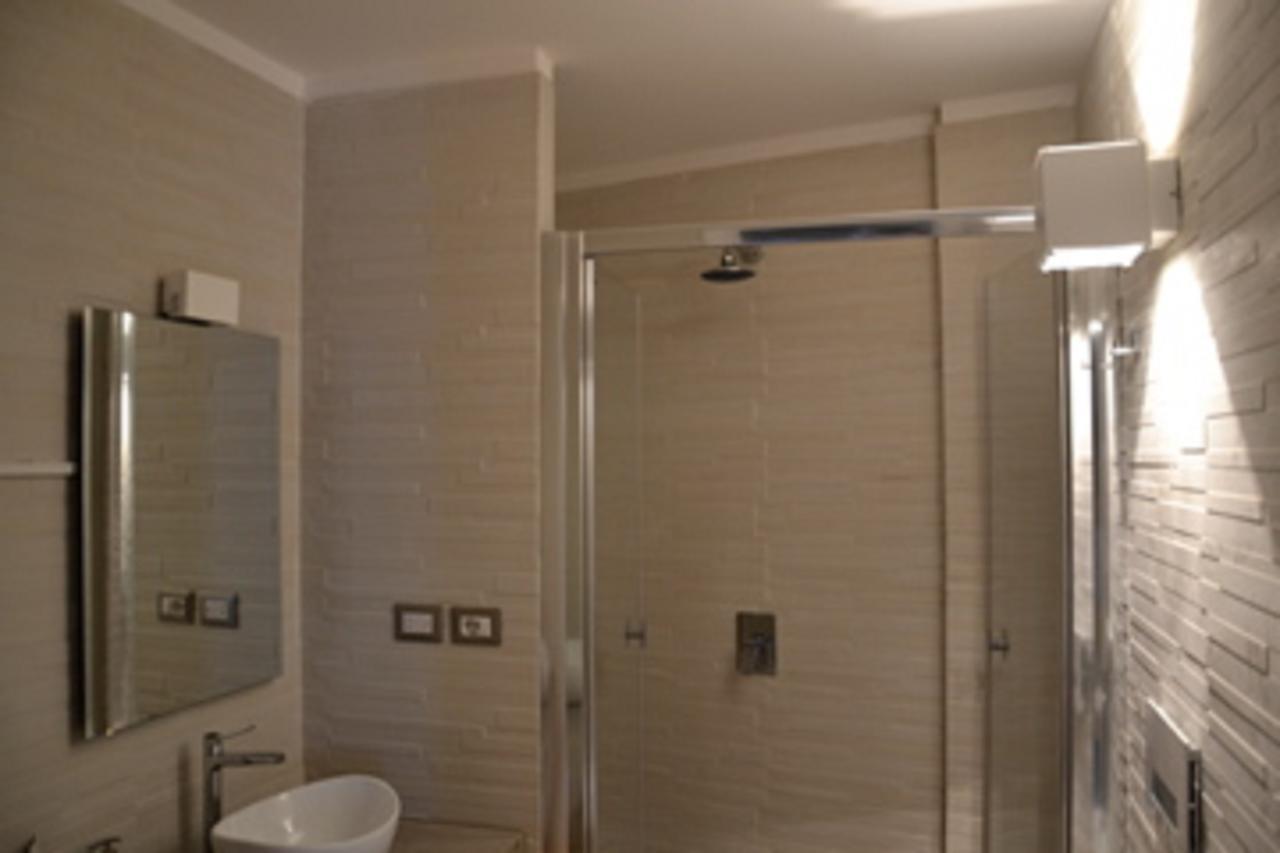 Residenza Palazzo Di Lorenzo Ceraso Bagian luar foto