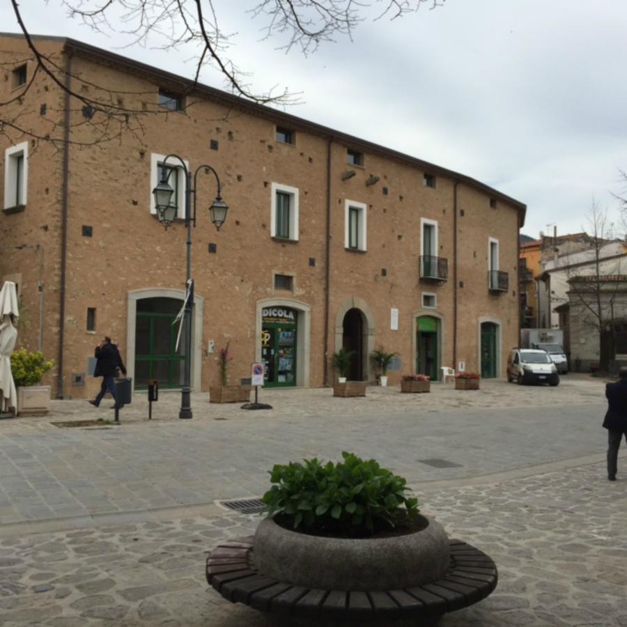 Residenza Palazzo Di Lorenzo Ceraso Bagian luar foto