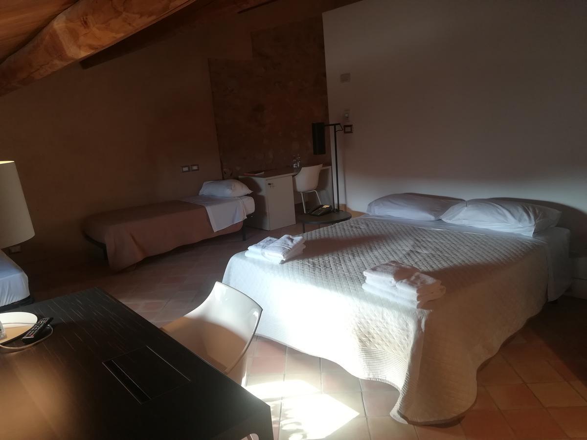 Residenza Palazzo Di Lorenzo Ceraso Bagian luar foto